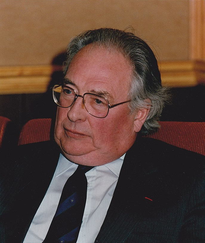 Claude Couffon